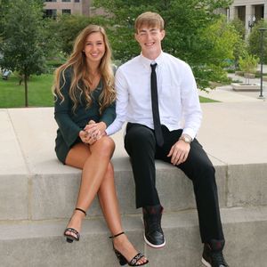 Meet your Posher, Max